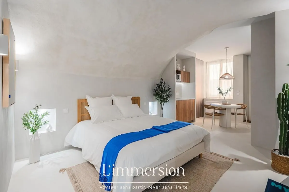 Helios, Suite Grecque & Spa Vienne  Frankrig