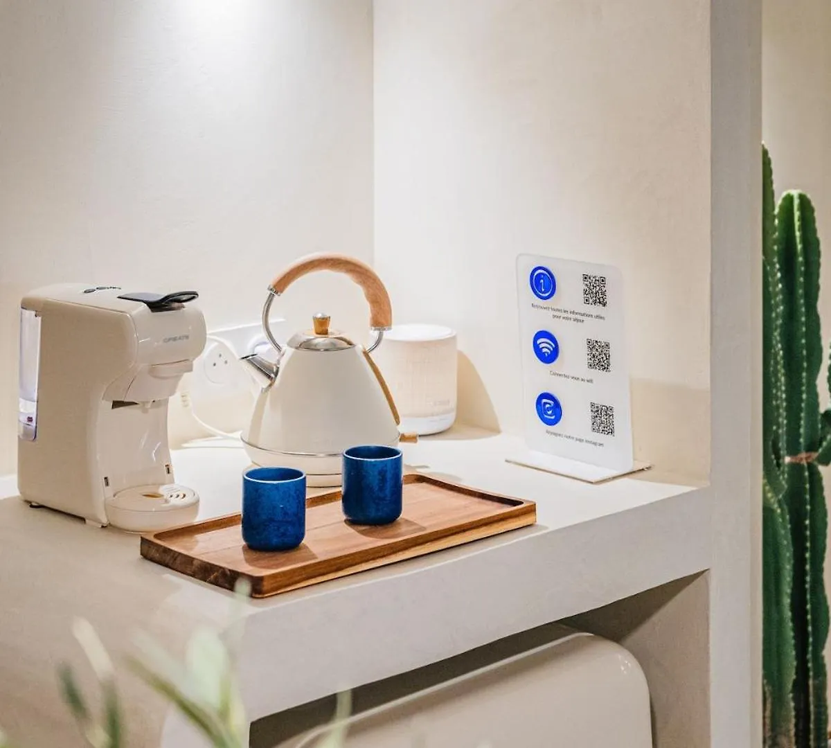 Lejlighed Helios, Suite Grecque & Spa Vienne