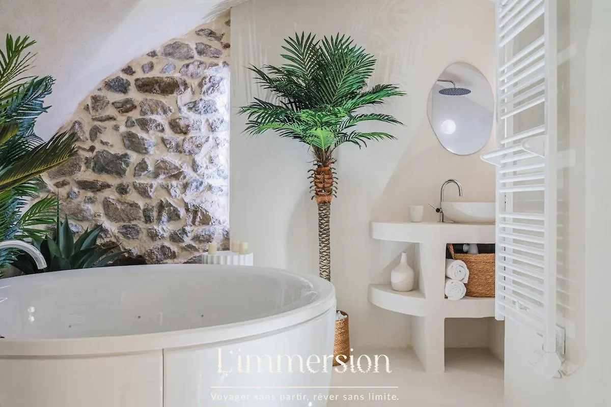 Helios, Suite Grecque & Spa Vienne  Lejlighed